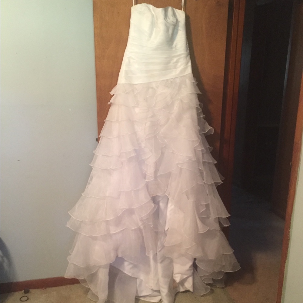 David bridal wedding dress